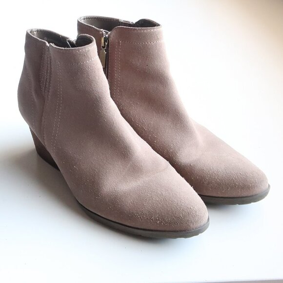 Blondo Taupe Suede Leather Block Heel Waterproof Ankle Boots Booties Size 10 - Picture 4 of 16
